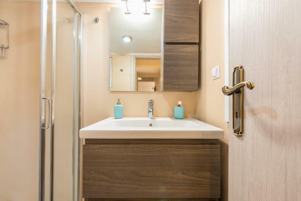 Apartment Stylish Athenian Flat Athen